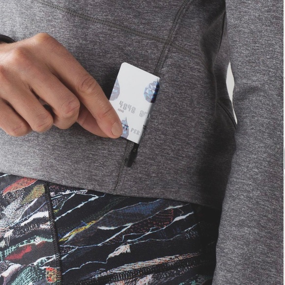 SOLD- LULULEMON Grey Hill and Valley Mock Neck Crop Top - Picture 4 of 6